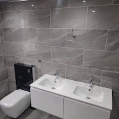 Bathroom with double basin